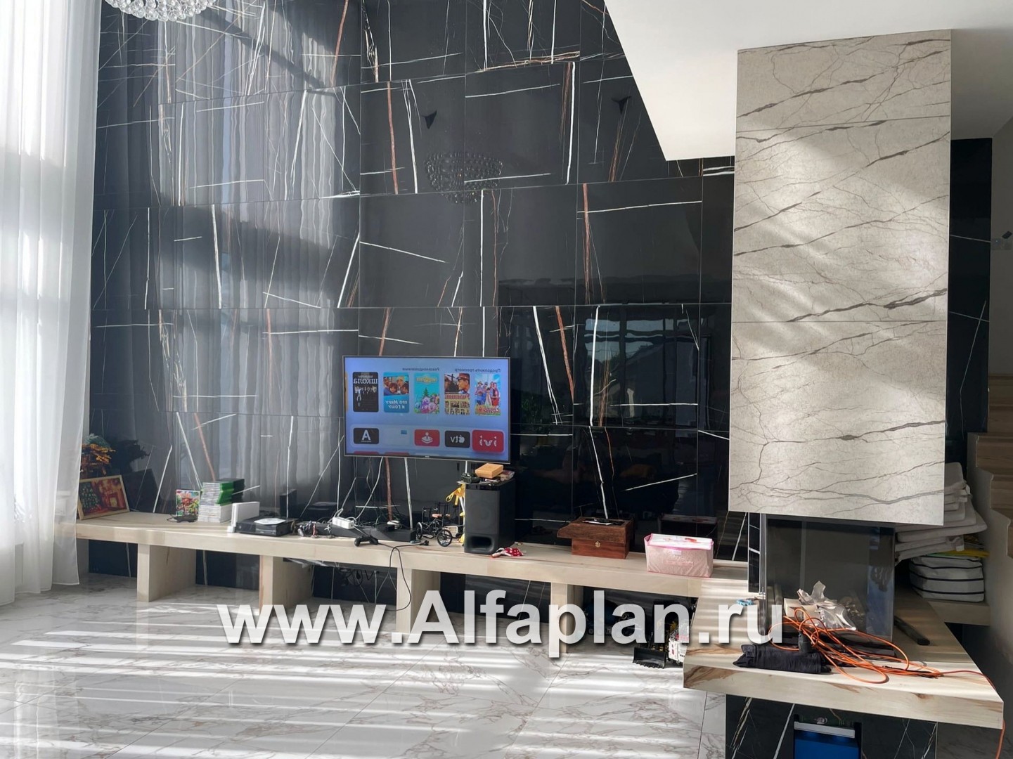 Проекты домов Альфаплан - «Три  семерки»- современный особняк с большими окнами - дополнительное изображение №7
